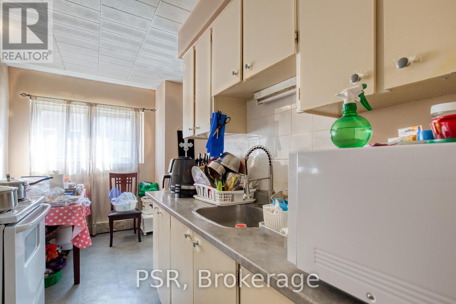 65 Brybeck Crescent, Kitchener, Ontario  N2M 2C5 - Photo 8 - X12128974