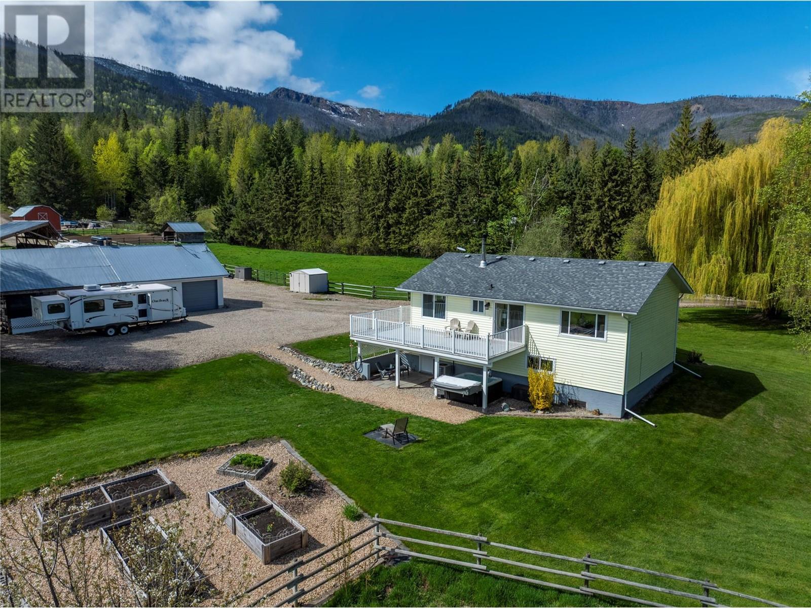 1706 Taylor Road, Sorrento, British Columbia  V0E 2W1 - Photo 4 - 10346238