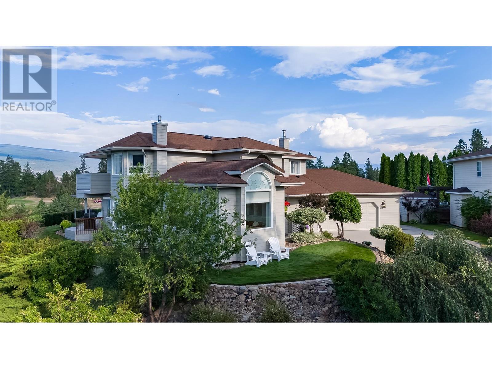 Property at 118 SUMAC RIDGE Drive image 3