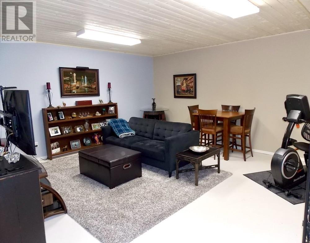 3630 Park Place, Lac La Hache, British Columbia  V0K 1T1 - Photo 29 - R2972619