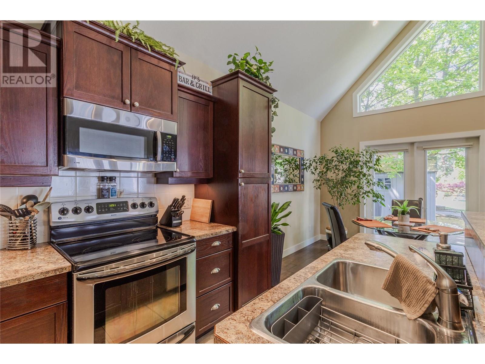 4810 Gordon Drive, Kelowna, British Columbia  V1W 4P3 - Photo 63 - 10346412