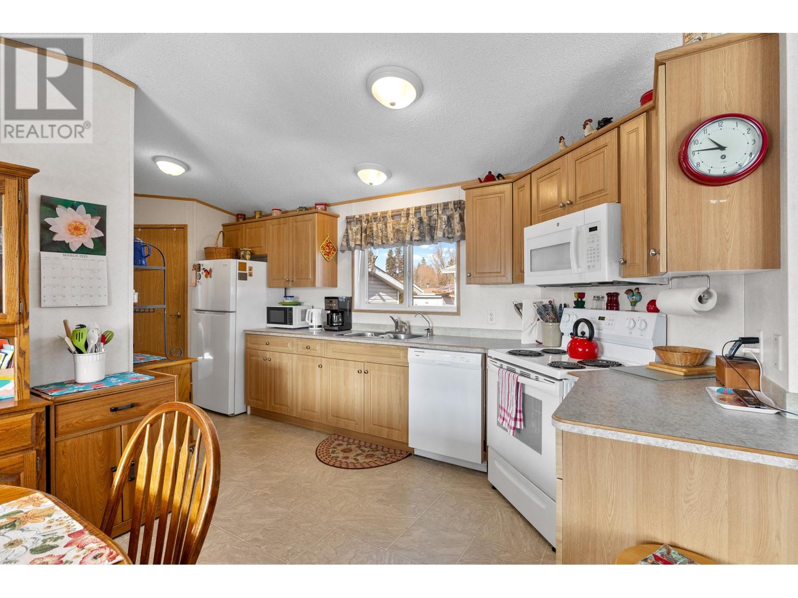 8945 Highway 97 N Unit# 37, Kelowna, British Columbia  V4V 1E8 - Photo 18 - 10346600