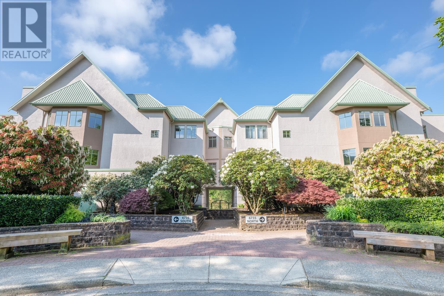 319 6735 STATION HILL COURT, Burnaby, British Columbia