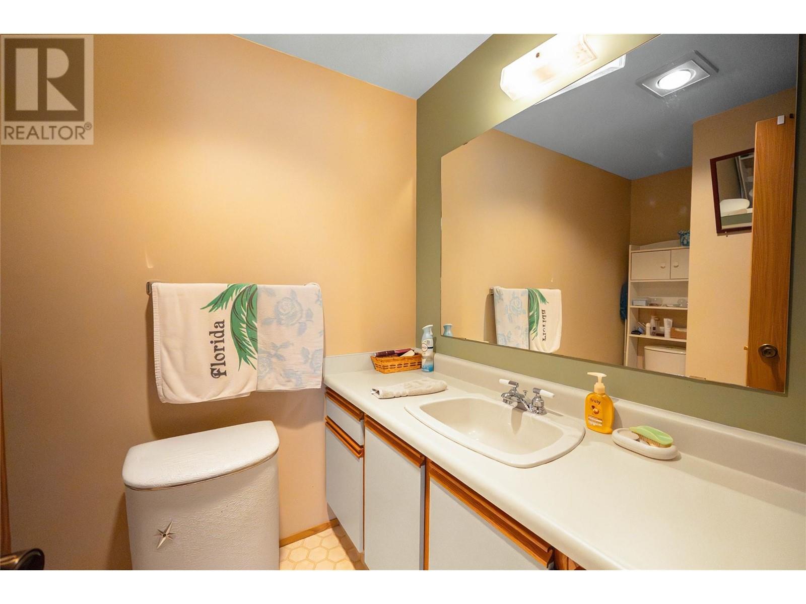 1055 Glenwood Avenue Unit# 208, Kelowna, British Columbia  V1Y 5M8 - Photo 7 - 10345191