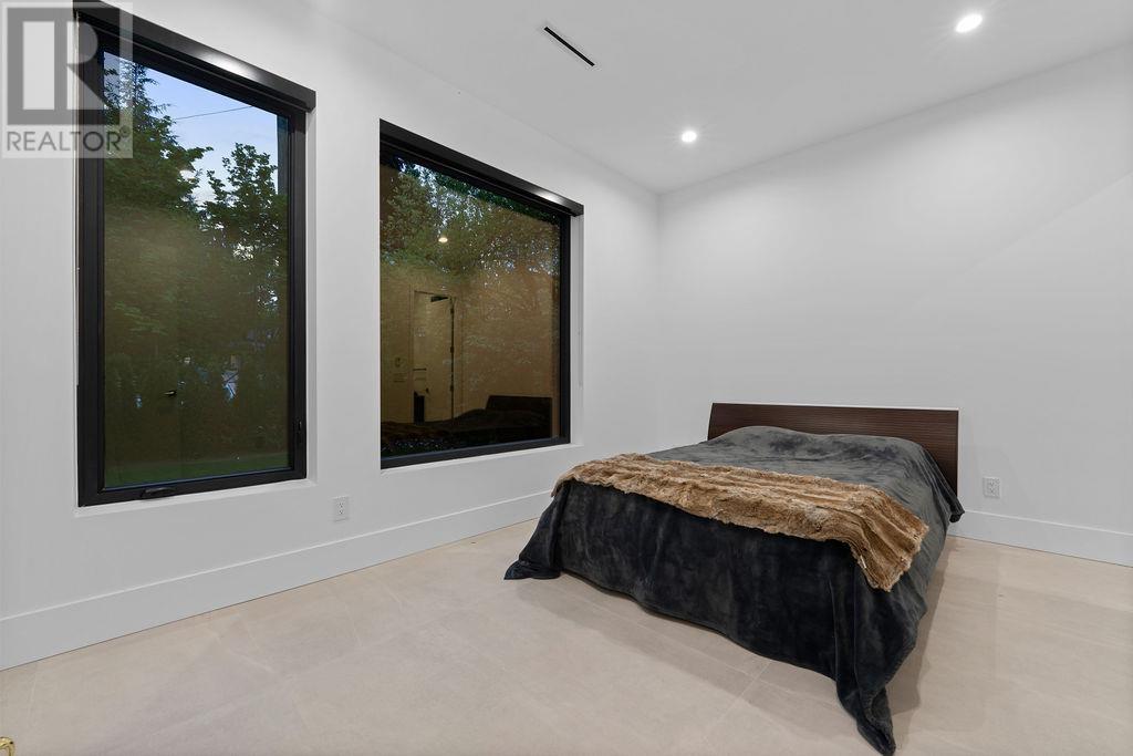 1200 Bedford Court, North Vancouver, British Columbia  V7R 1L2 - Photo 16 - R2999283