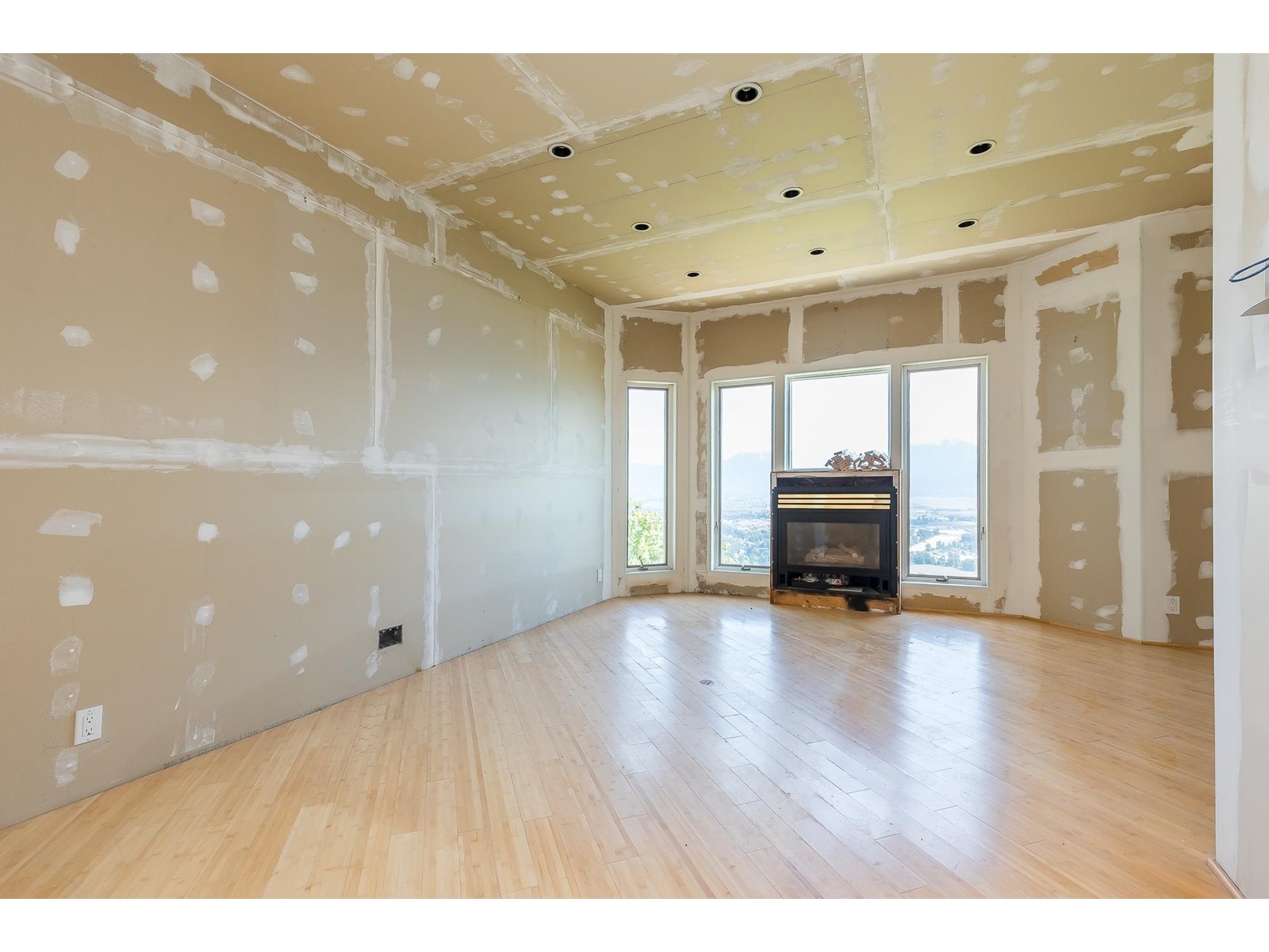 43619 Bracken Drive, Chilliwack Mountain, Chilliwack, British Columbia  V2R 4A4 - Photo 20 - R2999075
