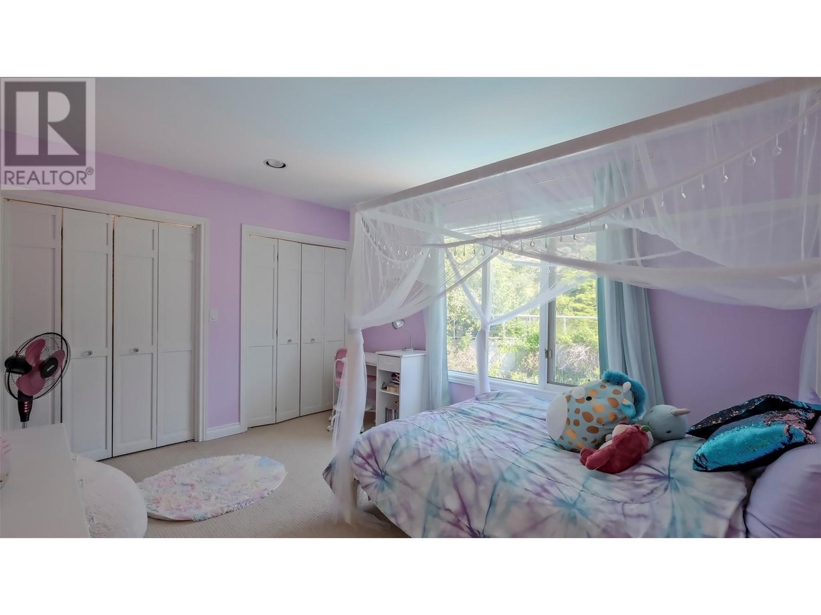 Property at 359 Stellar Drive image 4