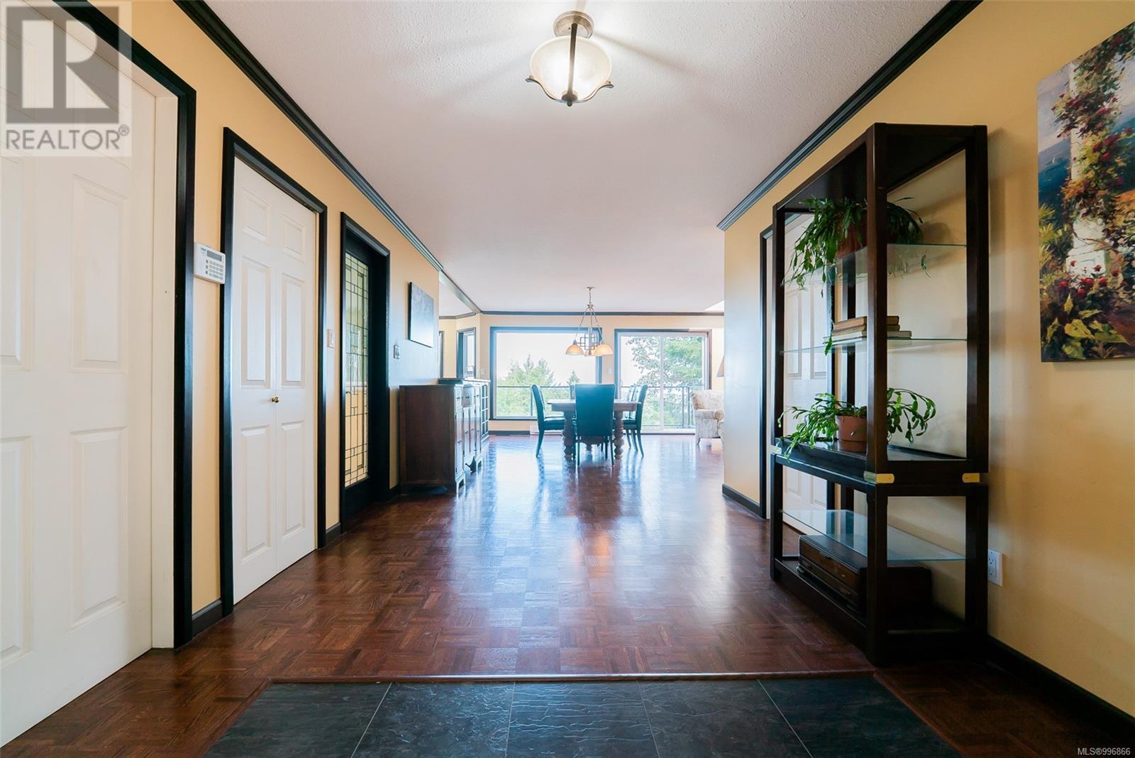 8170 Southwind Dr, Lantzville, British Columbia  V0R 2H0 - Photo 4 - 996866