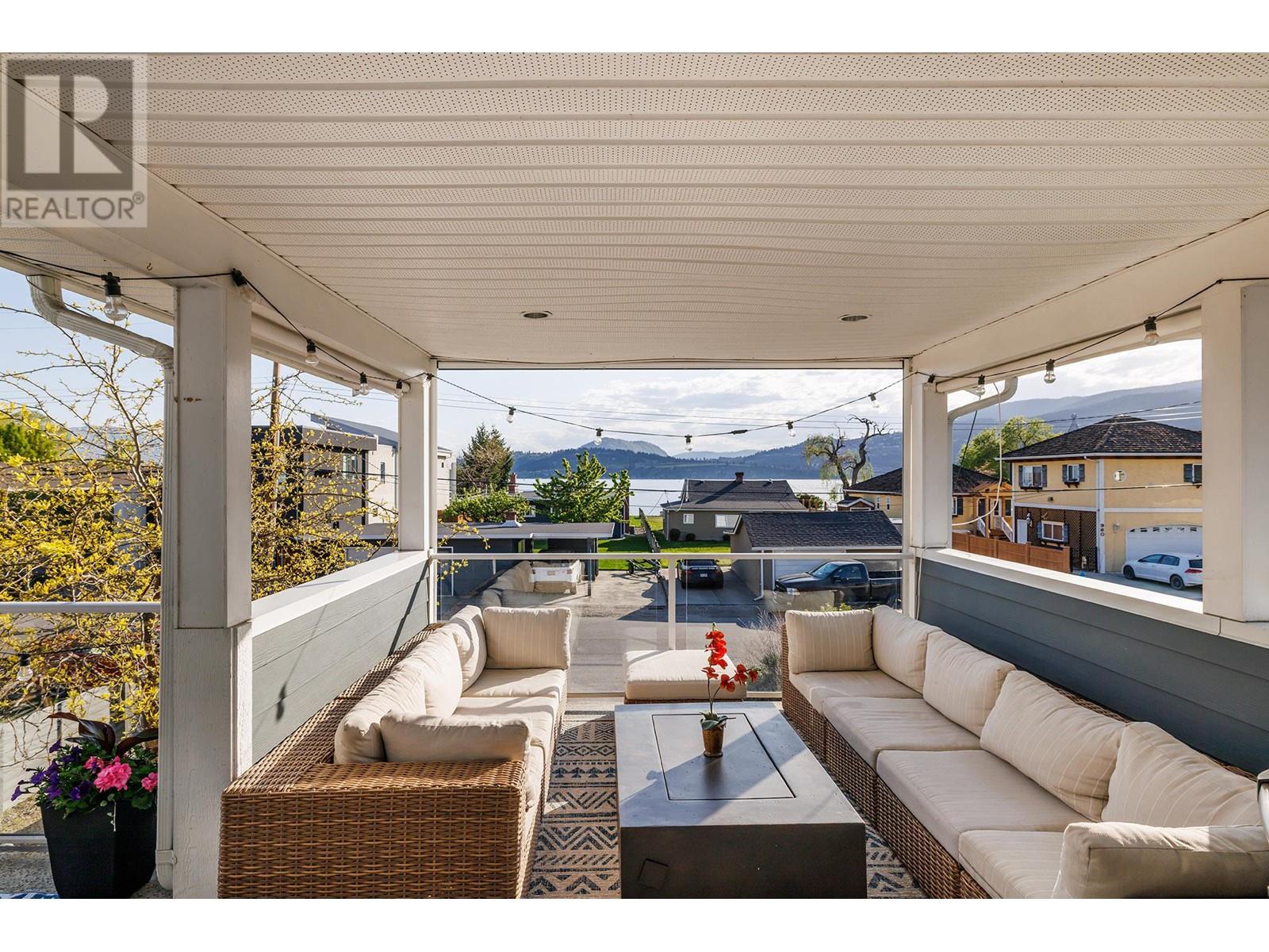 969 Manhattan Drive, Kelowna, British Columbia  V1Y 1H7 - Photo 2 - 10346442