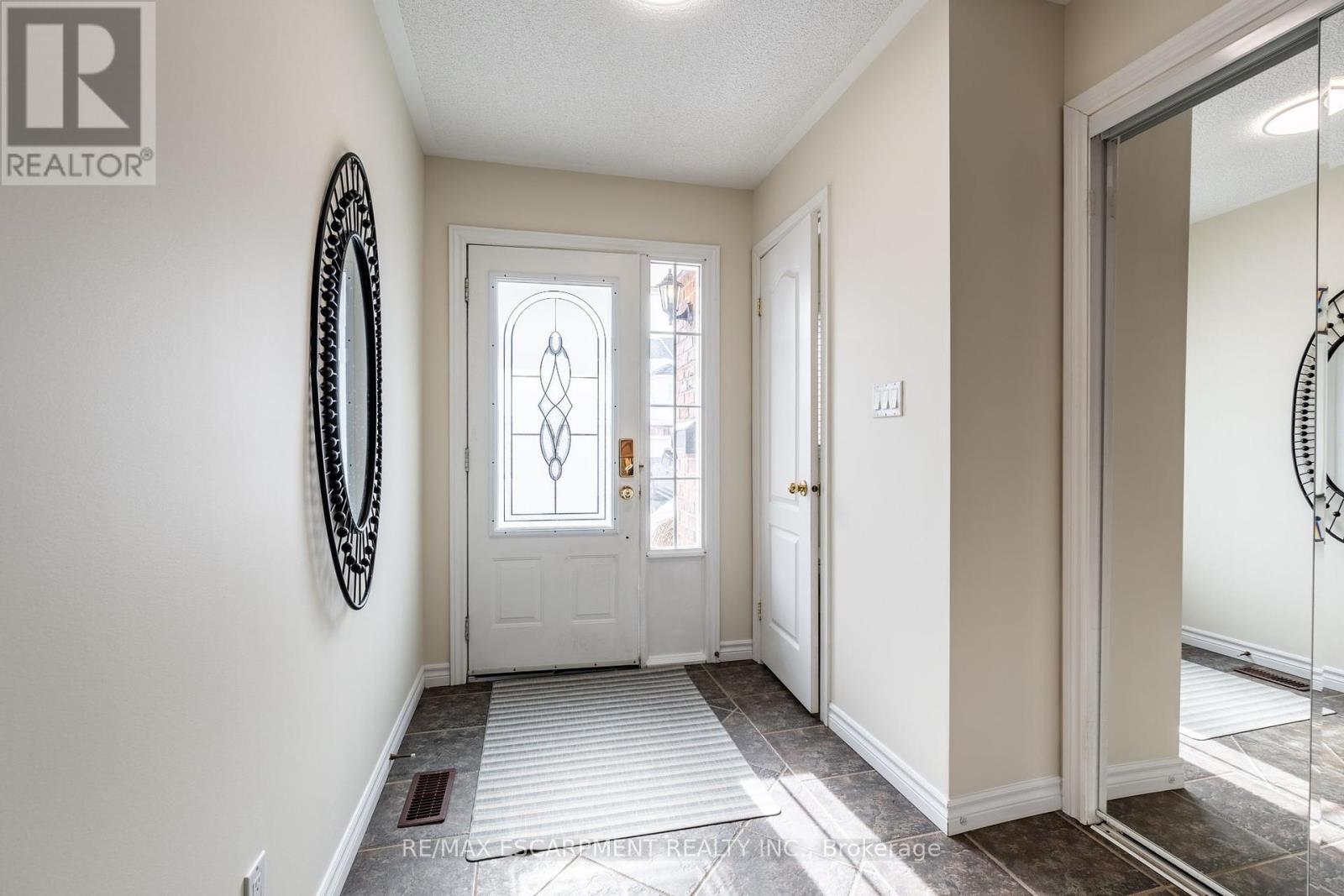17 - 222 Fellowes Crescent, Hamilton, Ontario  L8B 0R1 - Photo 3 - X11994095