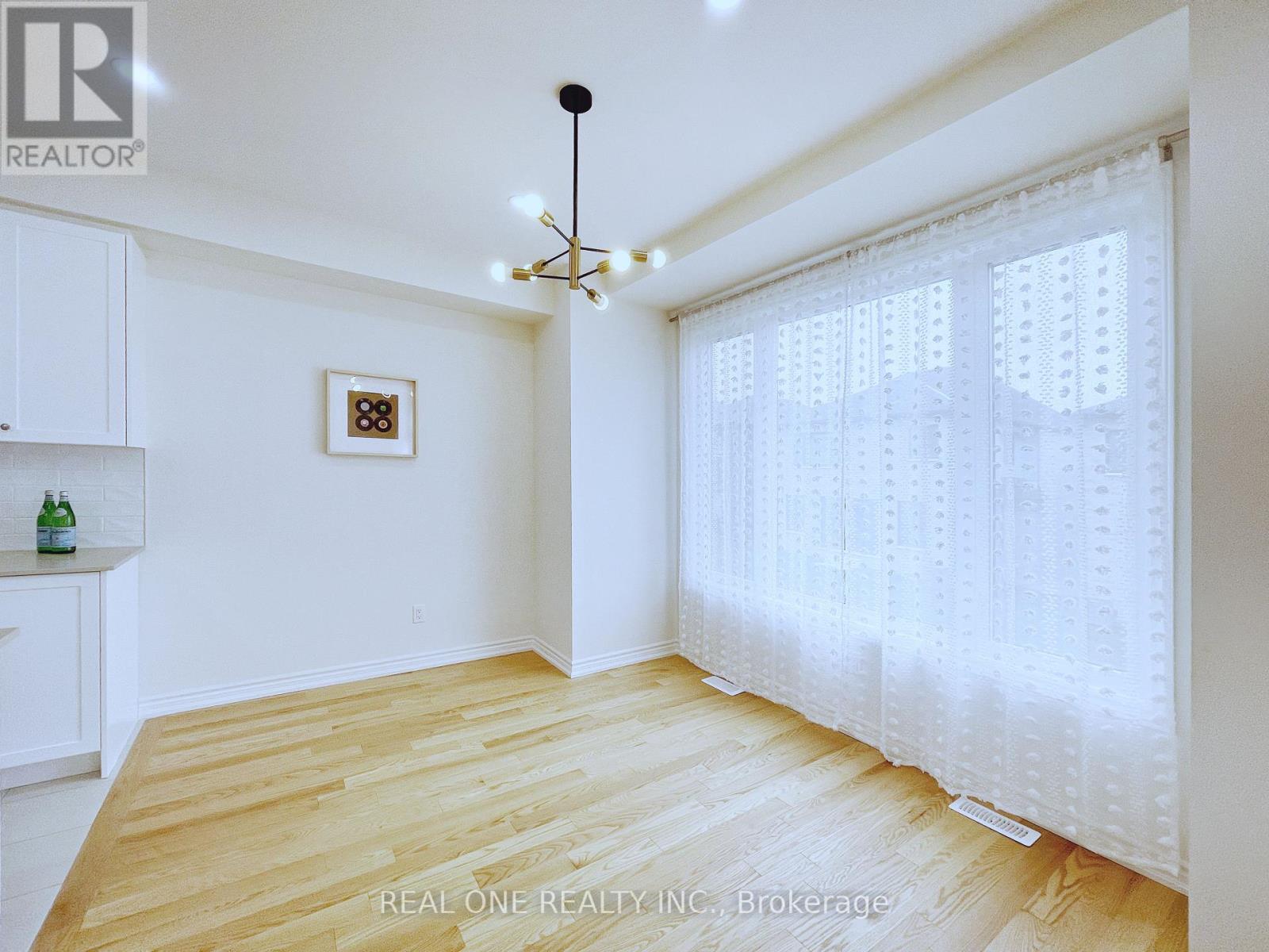 1013 Pisces Trail, Pickering, Ontario  L0H 1J0 - Photo 8 - E12128999