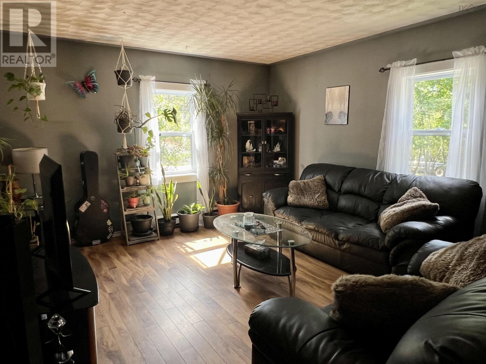 Property at 2324 Truro Road image 4