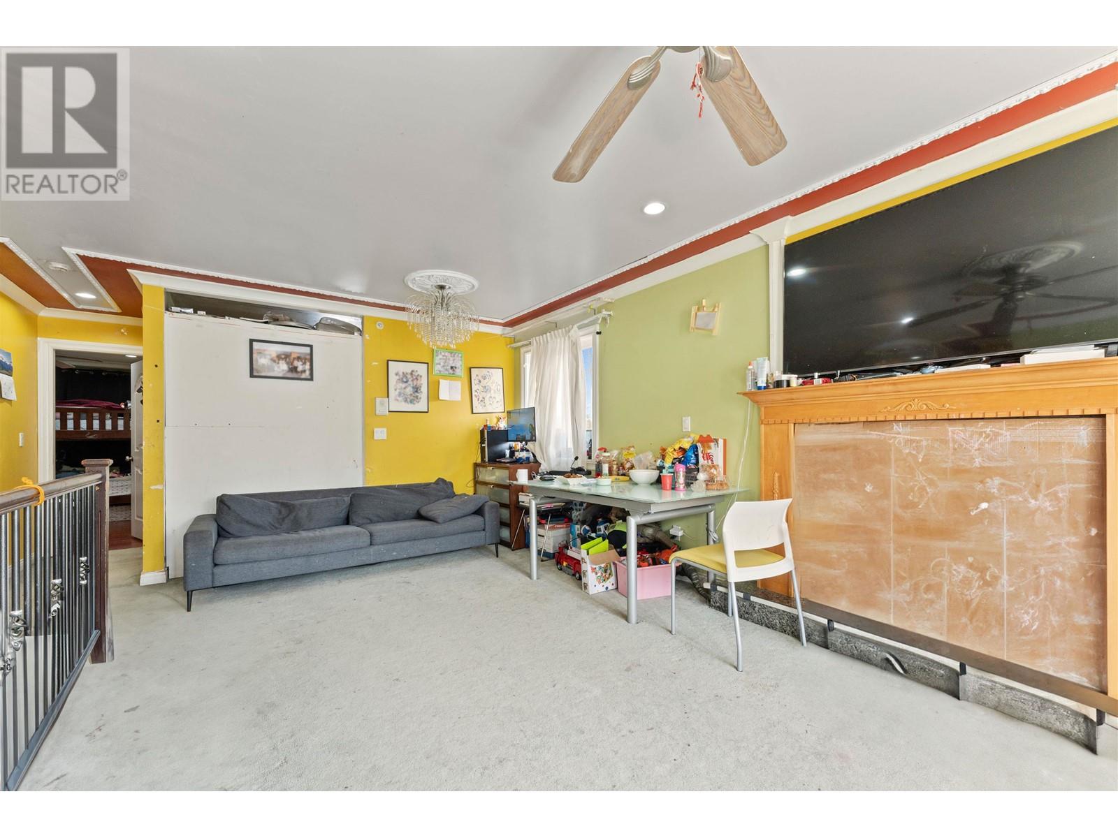 743 Durward Avenue, Vancouver, British Columbia  V5V 2Y9 - Photo 6 - R2998995
