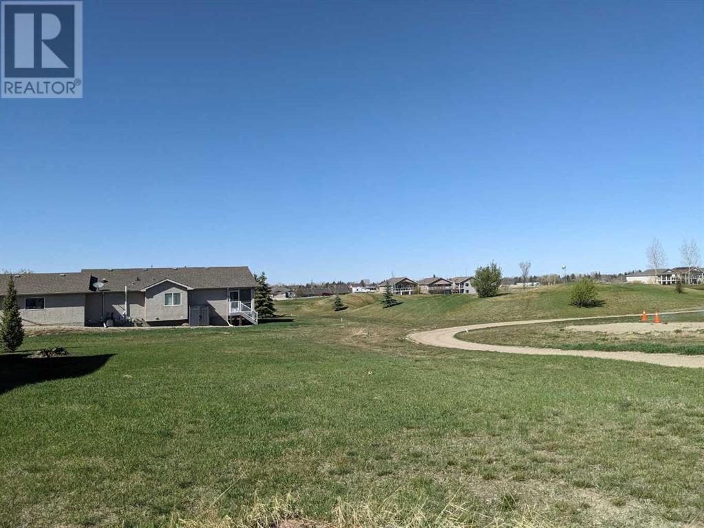 Property at 722 Fairways Drive image 2