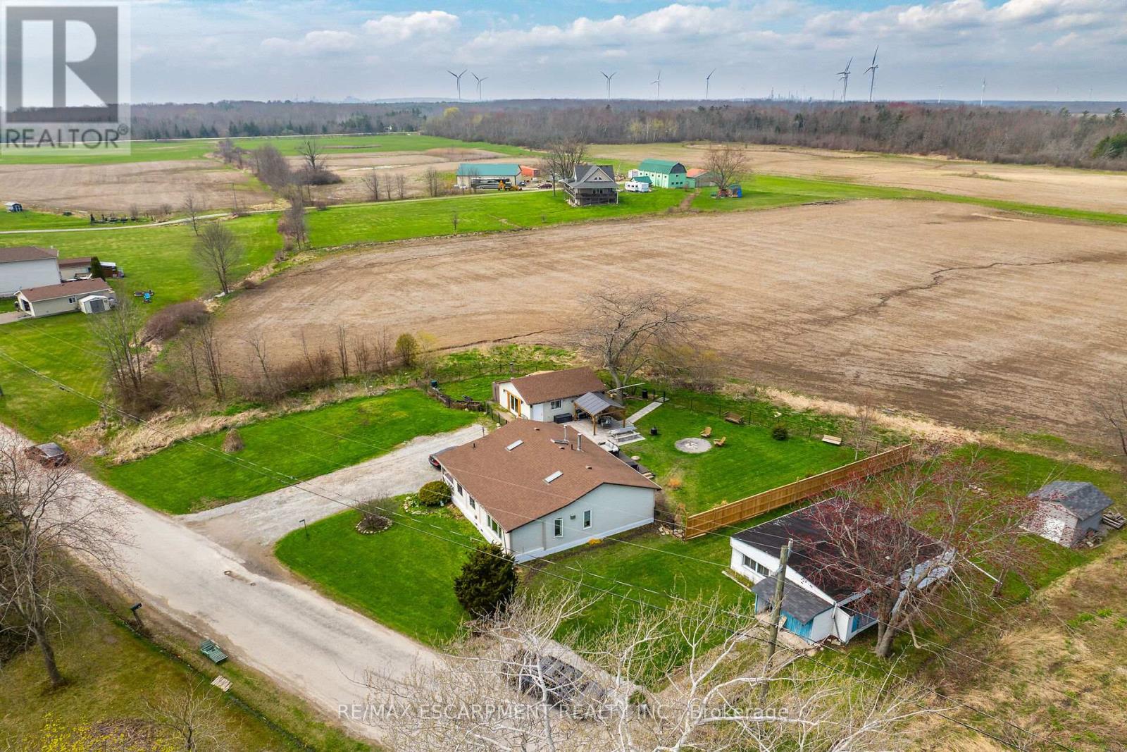 979 Southcoast Drive, Haldimand, Ontario  N0A 1L0 - Photo 45 - X12128986