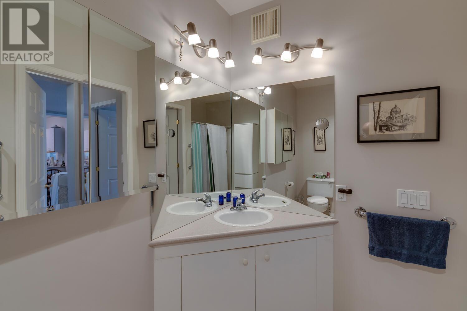 209 1203 Pemberton Avenue, Squamish, British Columbia  V8B 0J7 - Photo 21 - R2984730