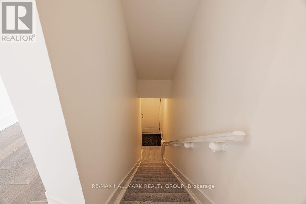 48 Holmwood Avenue, Ottawa, Ontario  K1S 2P1 - Photo 4 - X12129037