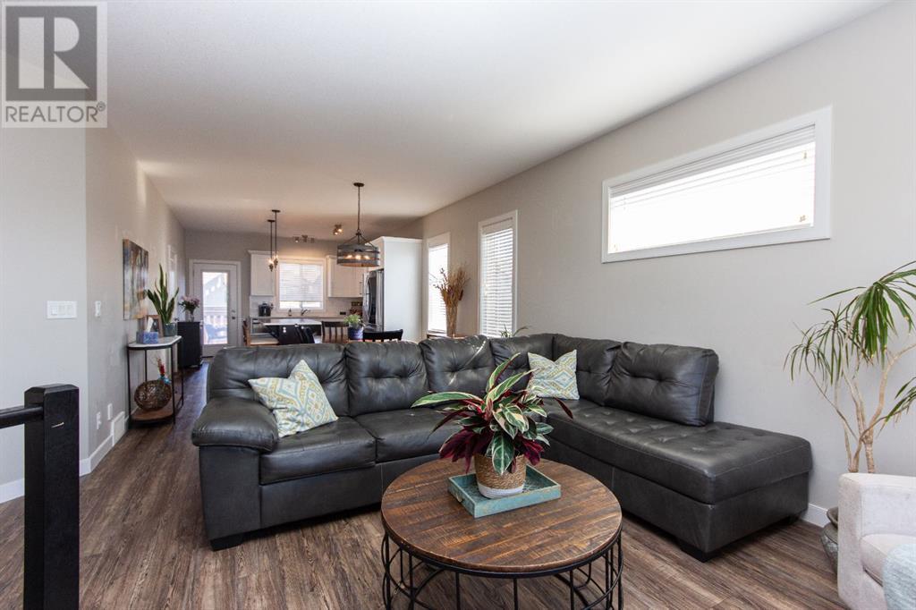 28 Tanner Street, Red Deer, Alberta  T4P 0S7 - Photo 4 - A2216452