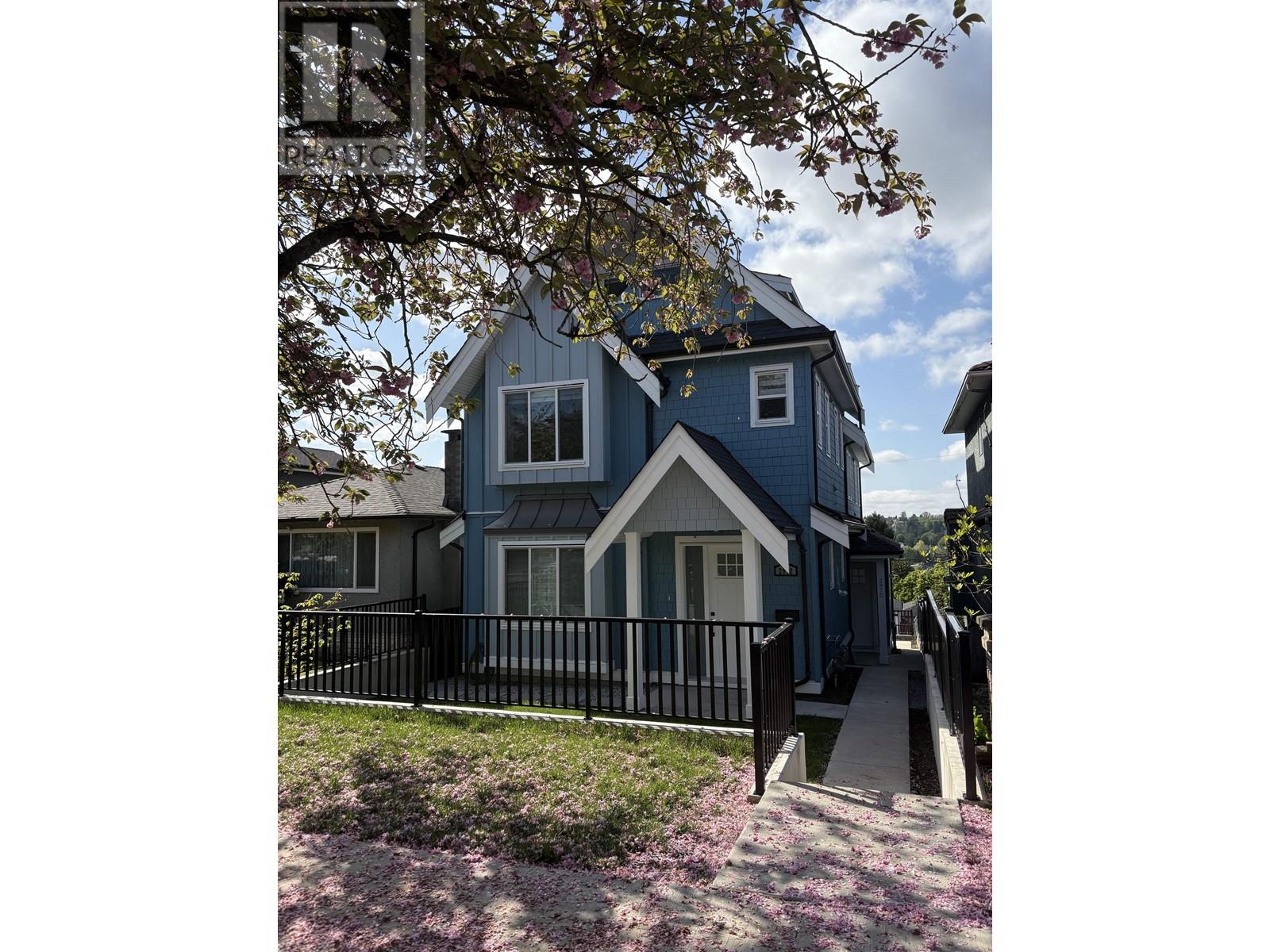 2970 E 7th Avenue, Vancouver, British Columbia  V5M 1V3 - Photo 2 - R2999185