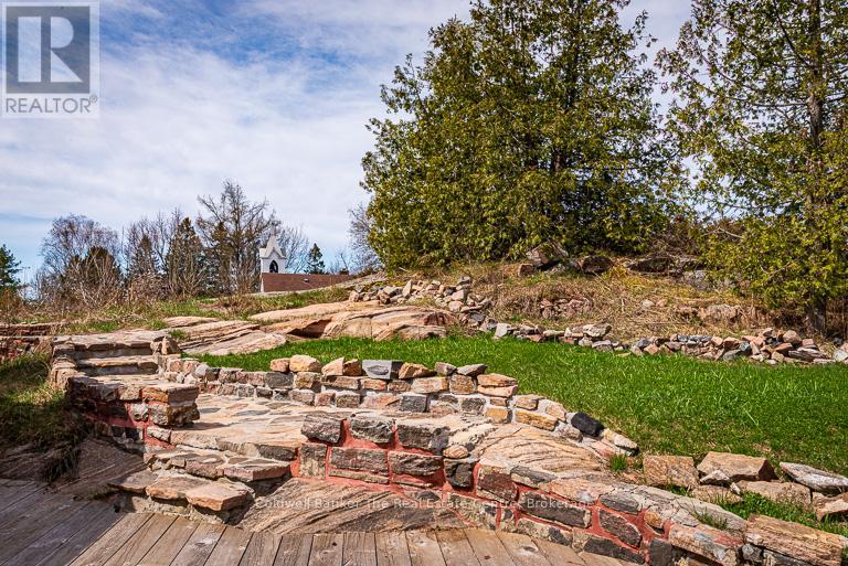 945 Riverside Drive, Parry Sound Remote Area, Ontario  P0G 1A0 - Photo 10 - X12119022