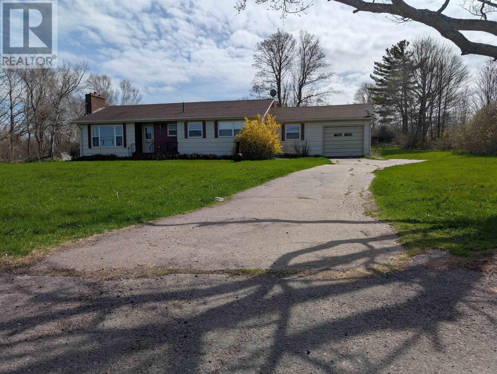 Property at 1694 Highway 6 image 5