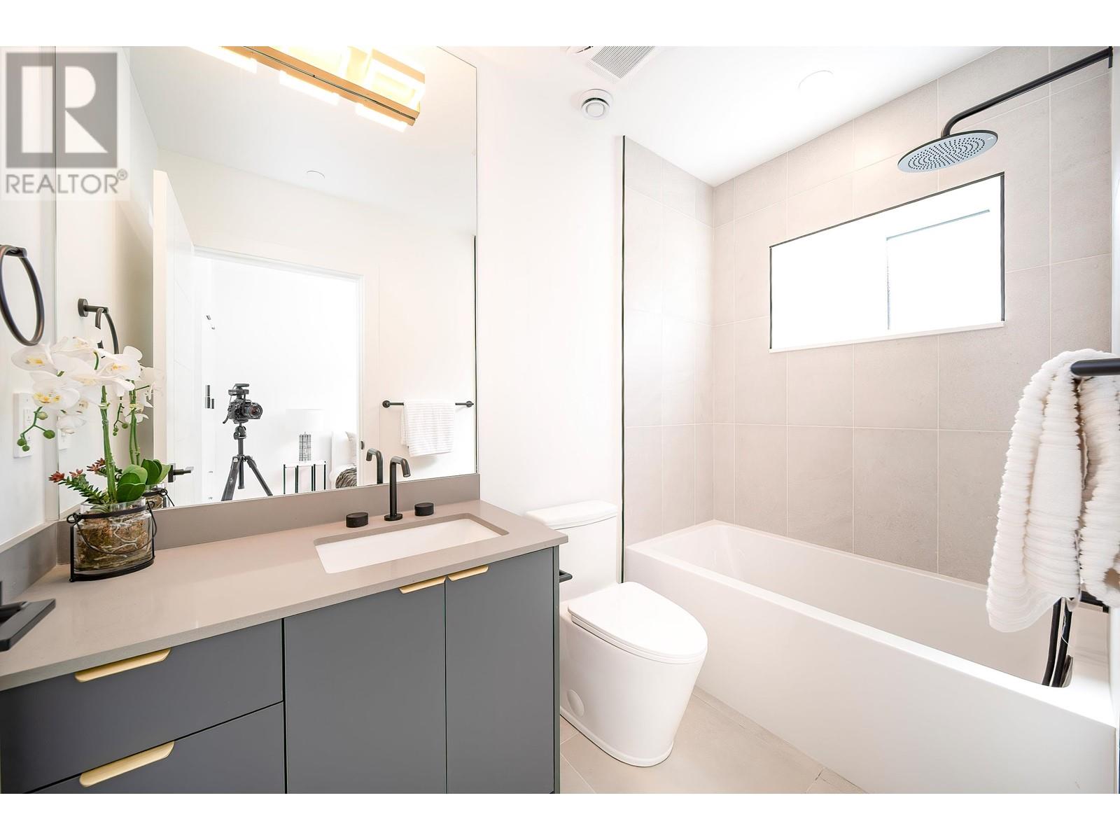 1710 E 35th Avenue, Vancouver, British Columbia  V5P 1B4 - Photo 21 - R2999359