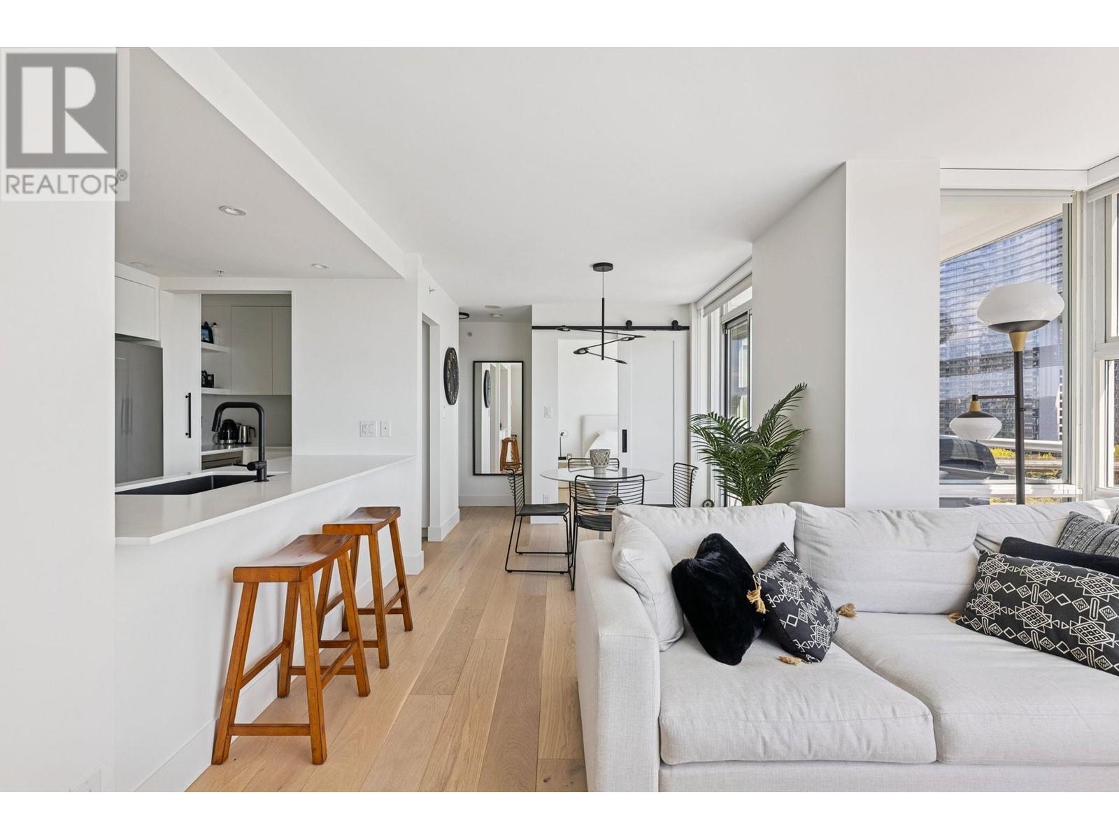 801 1077 Marinaside Crescent, Vancouver, British Columbia  V6Z 2Z5 - Photo 7 - R2999367