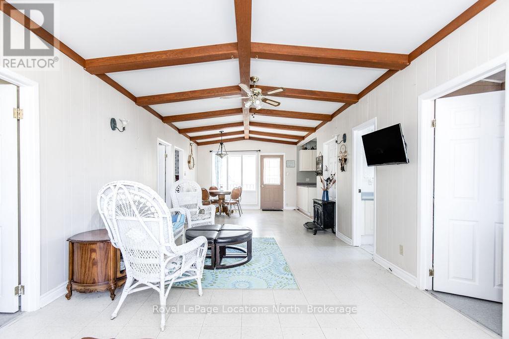 102 35th Street N, Wasaga Beach, Ontario  L9Z 2B7 - Photo 12 - S12129075