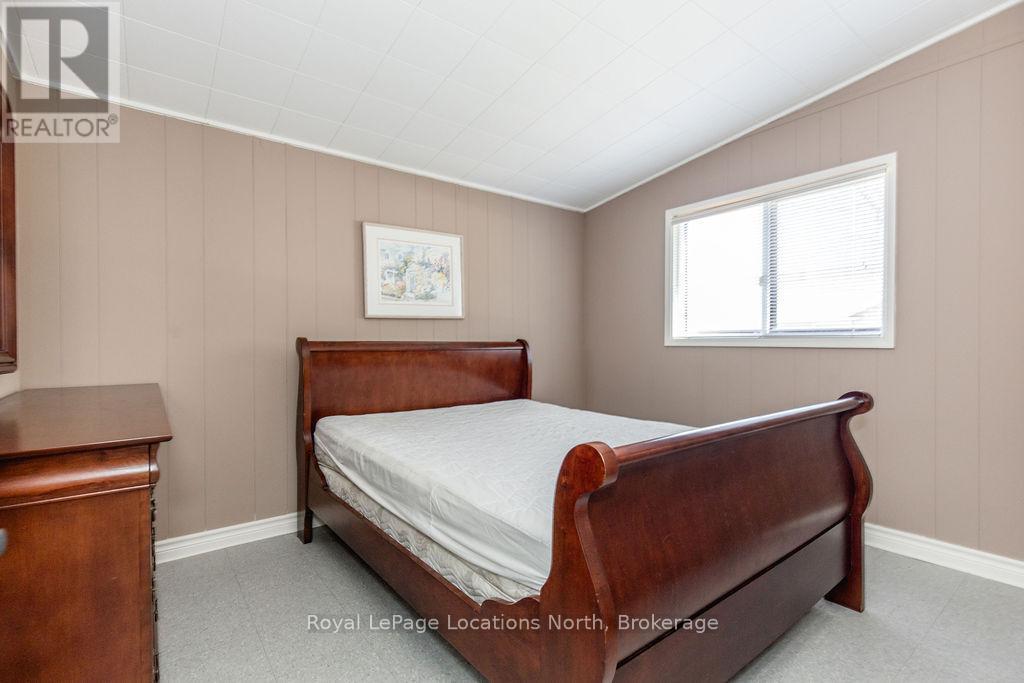102 35th Street N, Wasaga Beach, Ontario  L9Z 2B7 - Photo 14 - S12129075