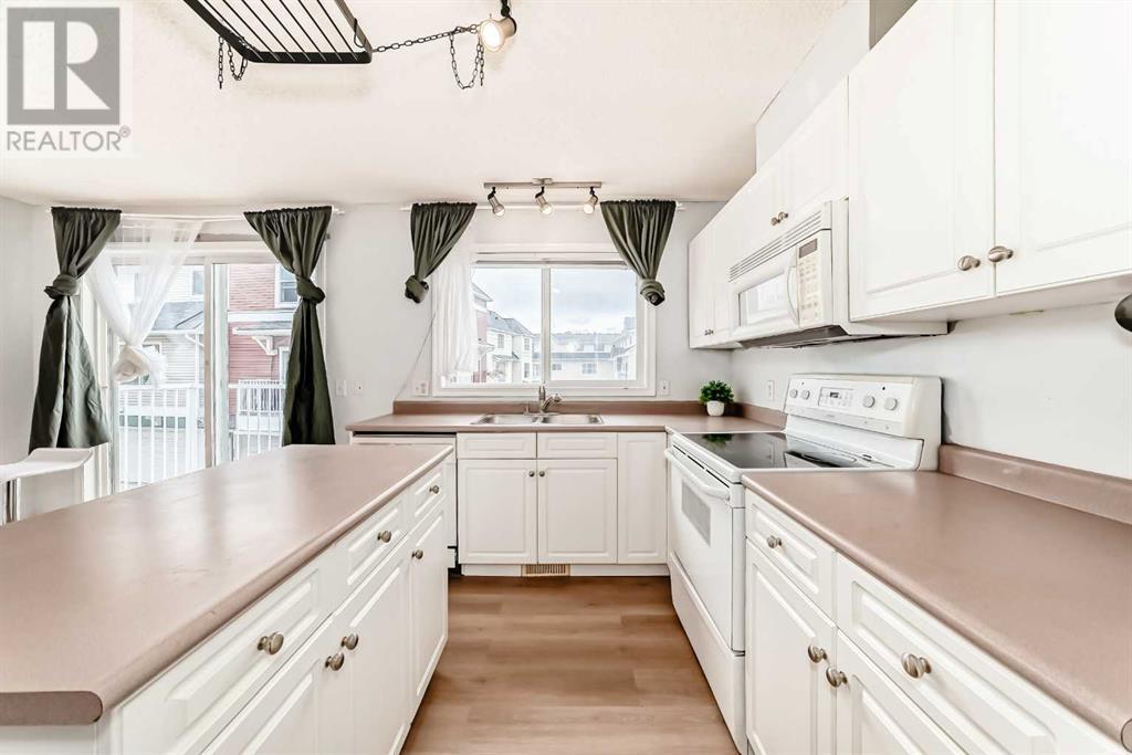 270 Mckenzie Towne Link Se, Calgary, Alberta  T2E 4E8 - Photo 14 - A2206411