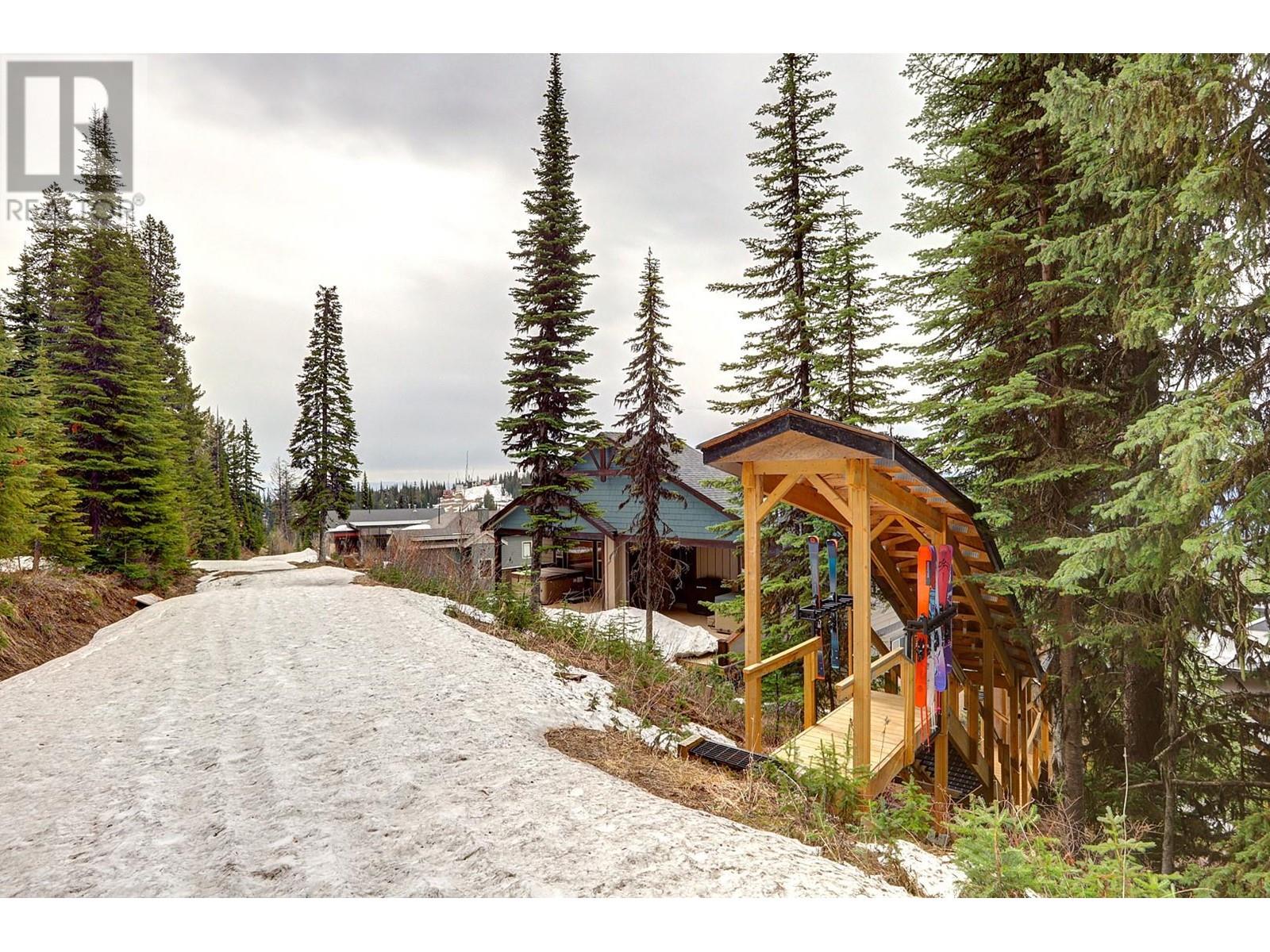 9834 Cathedral Drive, Silver Star, British Columbia  V1B 3M1 - Photo 43 - 10346613