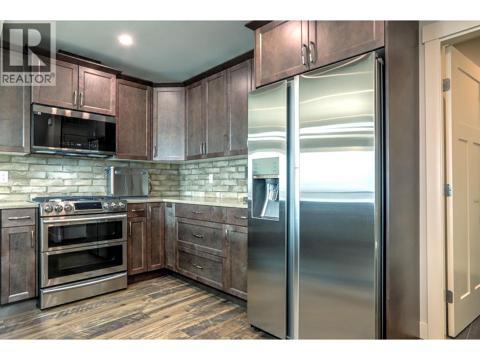 9834 Cathedral Drive, Silver Star, British Columbia  V1B 0S1 - Photo 16 - 10346613