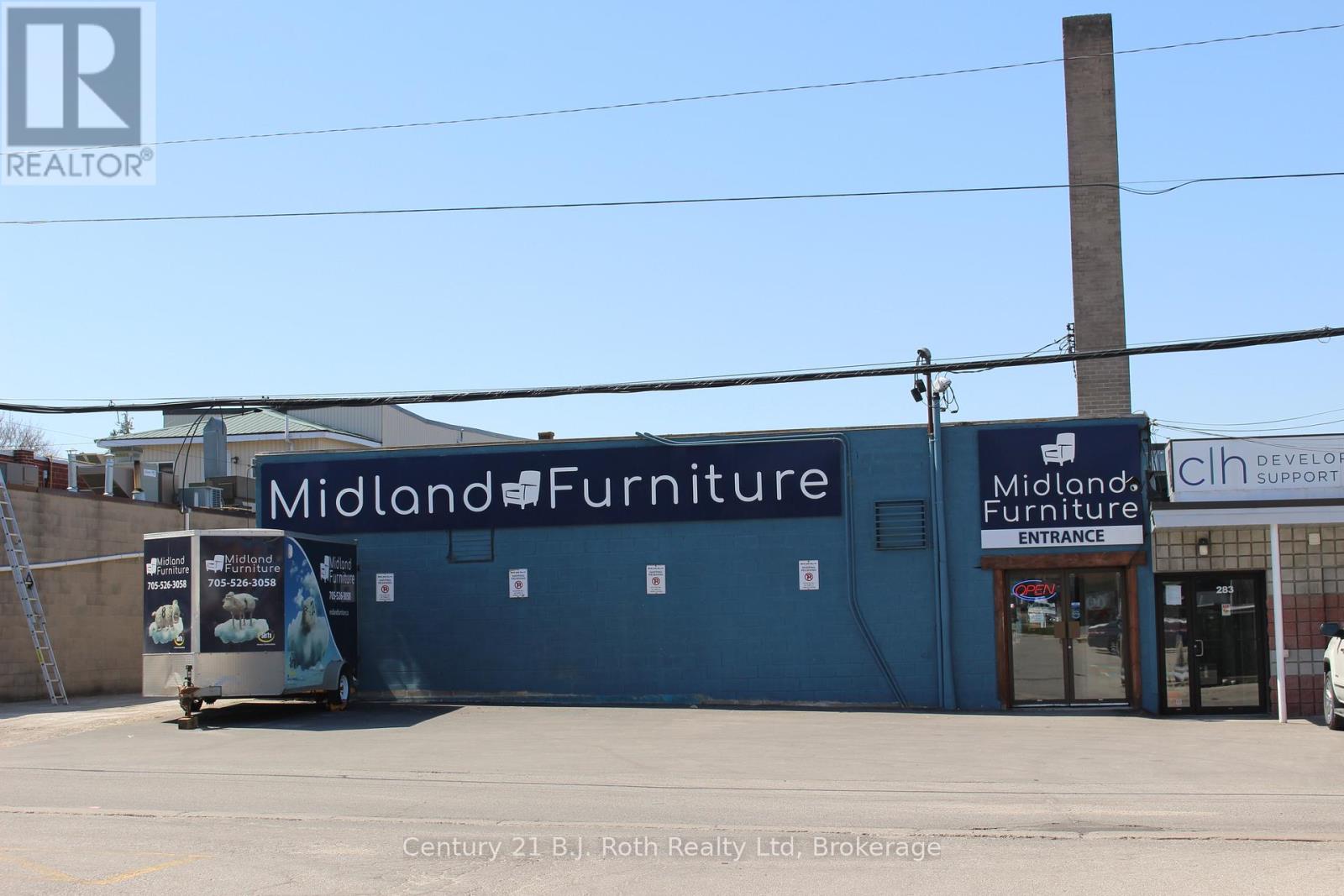 Property at 285 KING STREET image 4