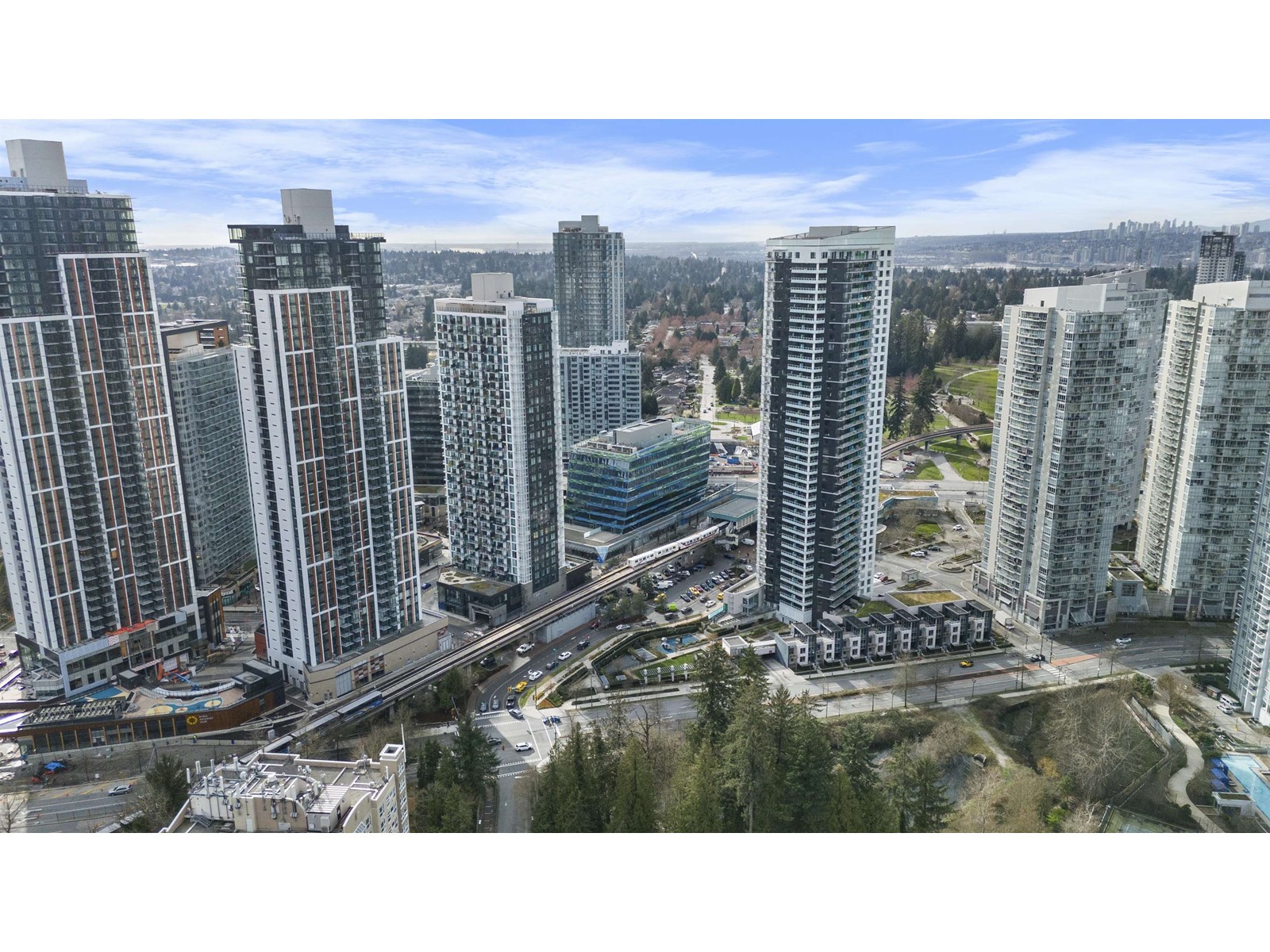 Property at 13840 100 AVENUE image 3