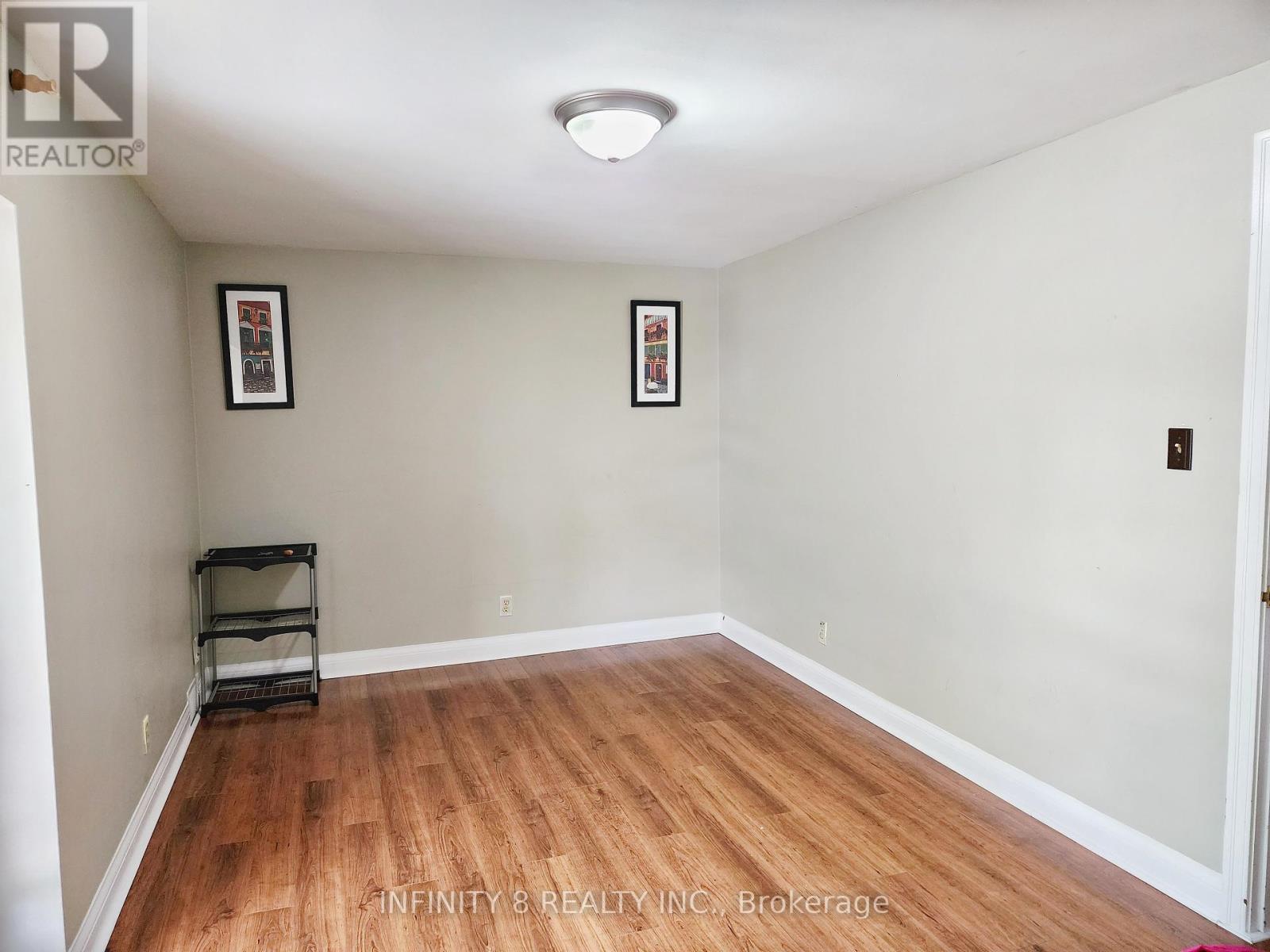 5958 Summer Street, Niagara Falls (Hospital), Ontario  L2G 1M3 - Photo 10 - X12129096