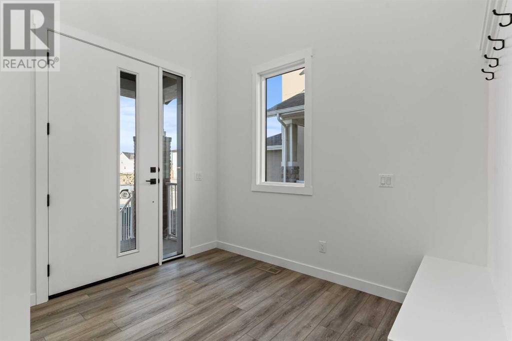 Property at 271 Kinniburgh Loop image 2