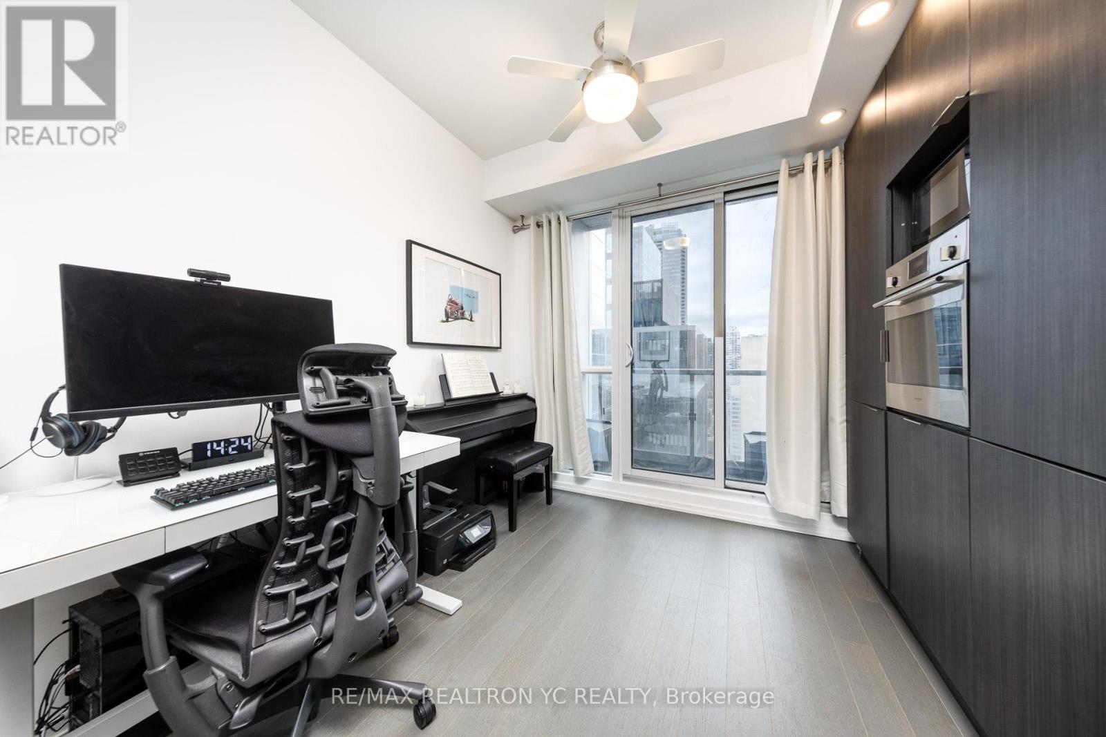 2912 - 70 Temperance Street, Toronto, Ontario  M5H 0B1 - Photo 7 - C12129120