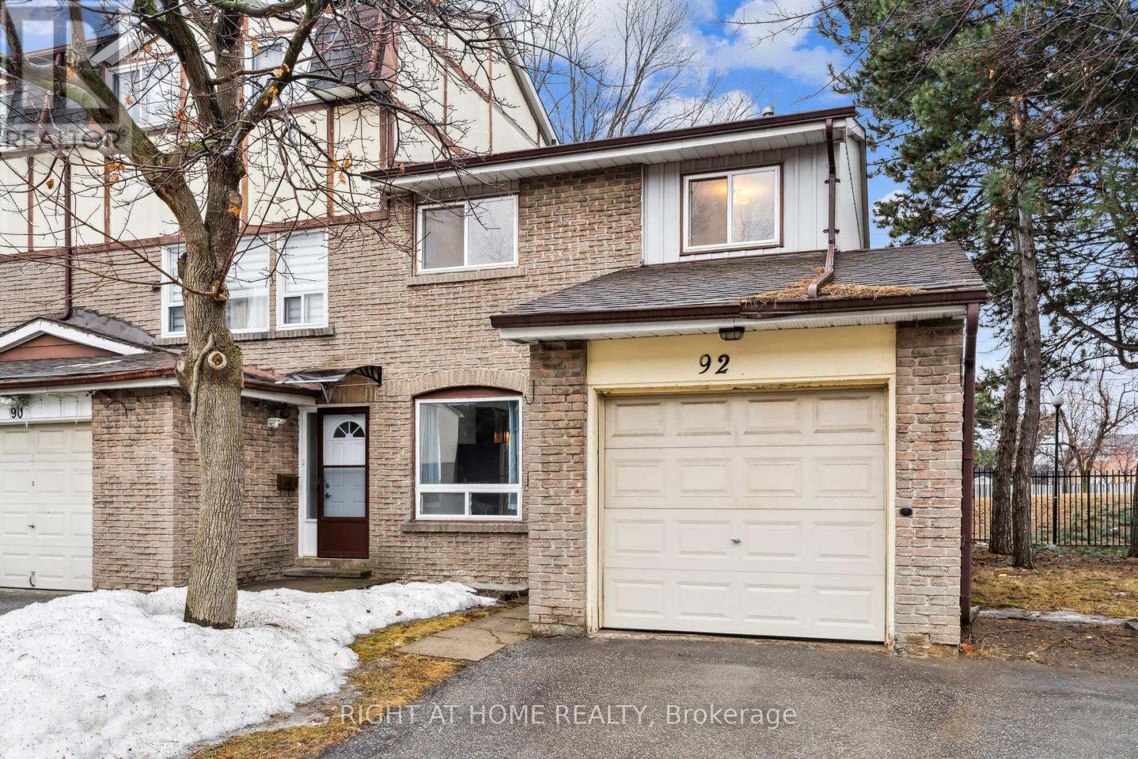 92 - 44 CHESTER LE BOULEVARD, toronto (l'amoreaux), Ontario