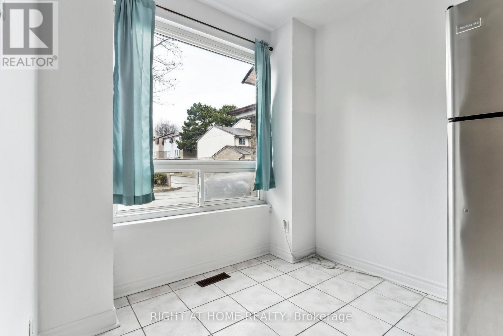 92 - 44 Chester Le Boulevard, Toronto (L'amoreaux), Ontario  M1W 2M8 - Photo 3 - E12129091