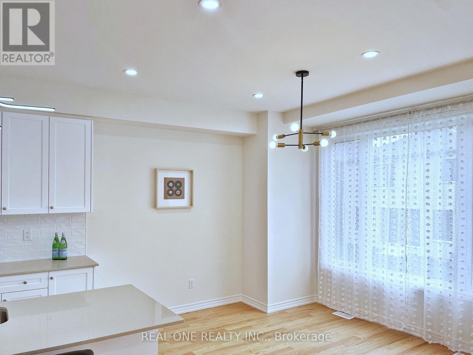 1013 Pisces Tr Trail, Pickering, Ontario  L0H 1J0 - Photo 10 - E12129105