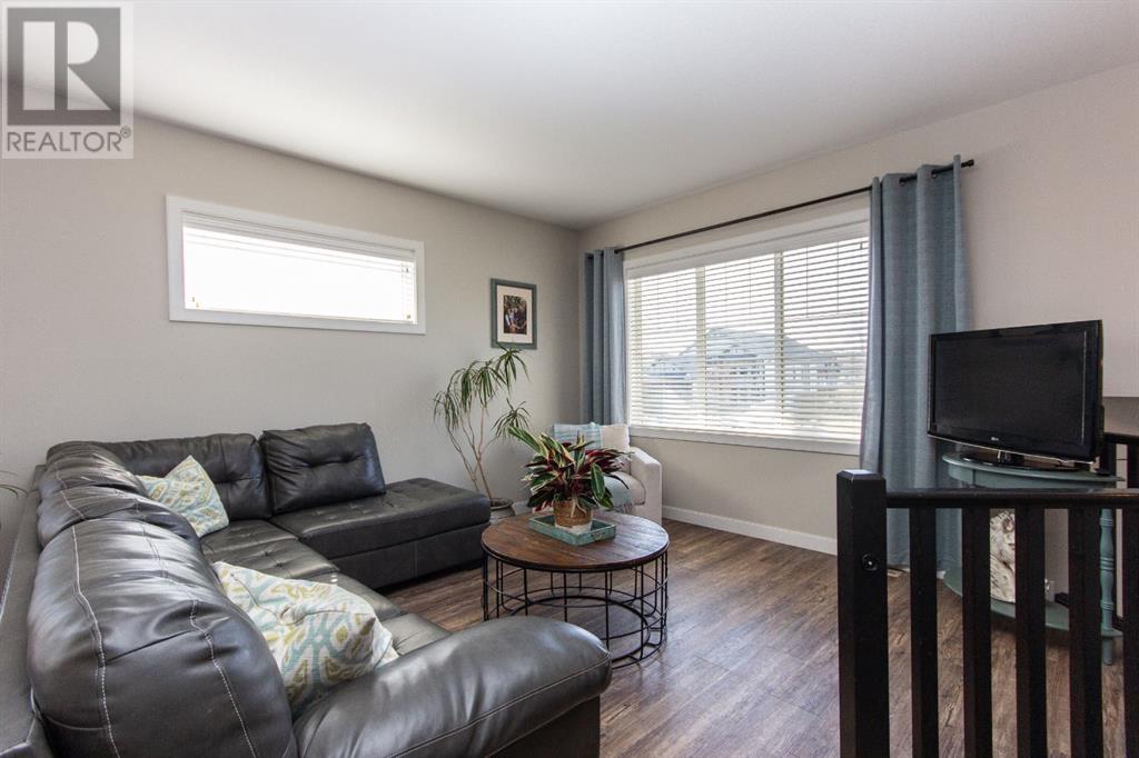 28 Tanner Street, Red Deer, Alberta  T4P 0S7 - Photo 3 - A2216452