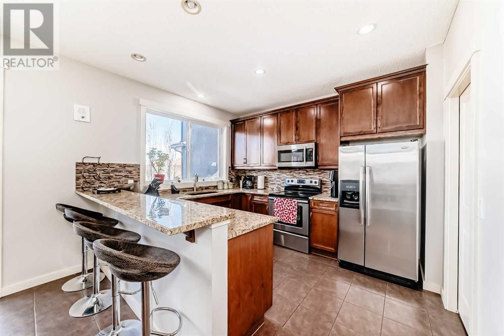 Property at 479 Evergreen Circle SW image 3