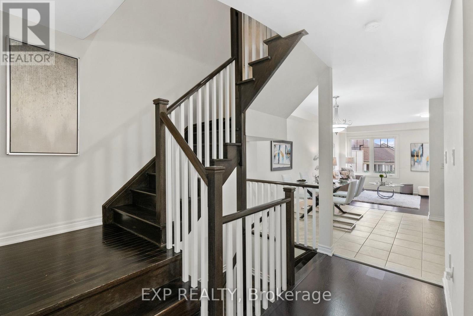 968 Millard Street, Whitchurch-Stouffville, Ontario  L4A 0T2 - Photo 4 - N12129112