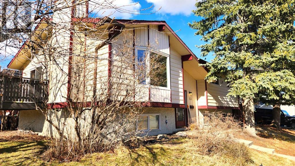 Property at 68 Sandarac Road NW image 3