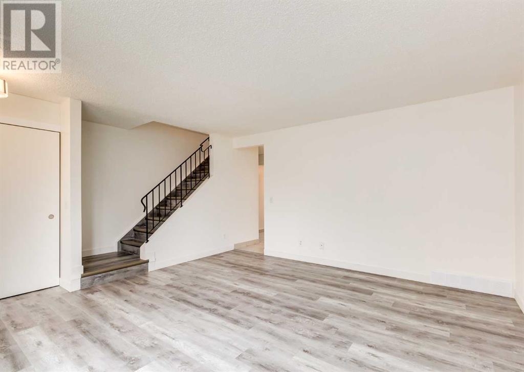 Property at 415 40 Street NE image 3