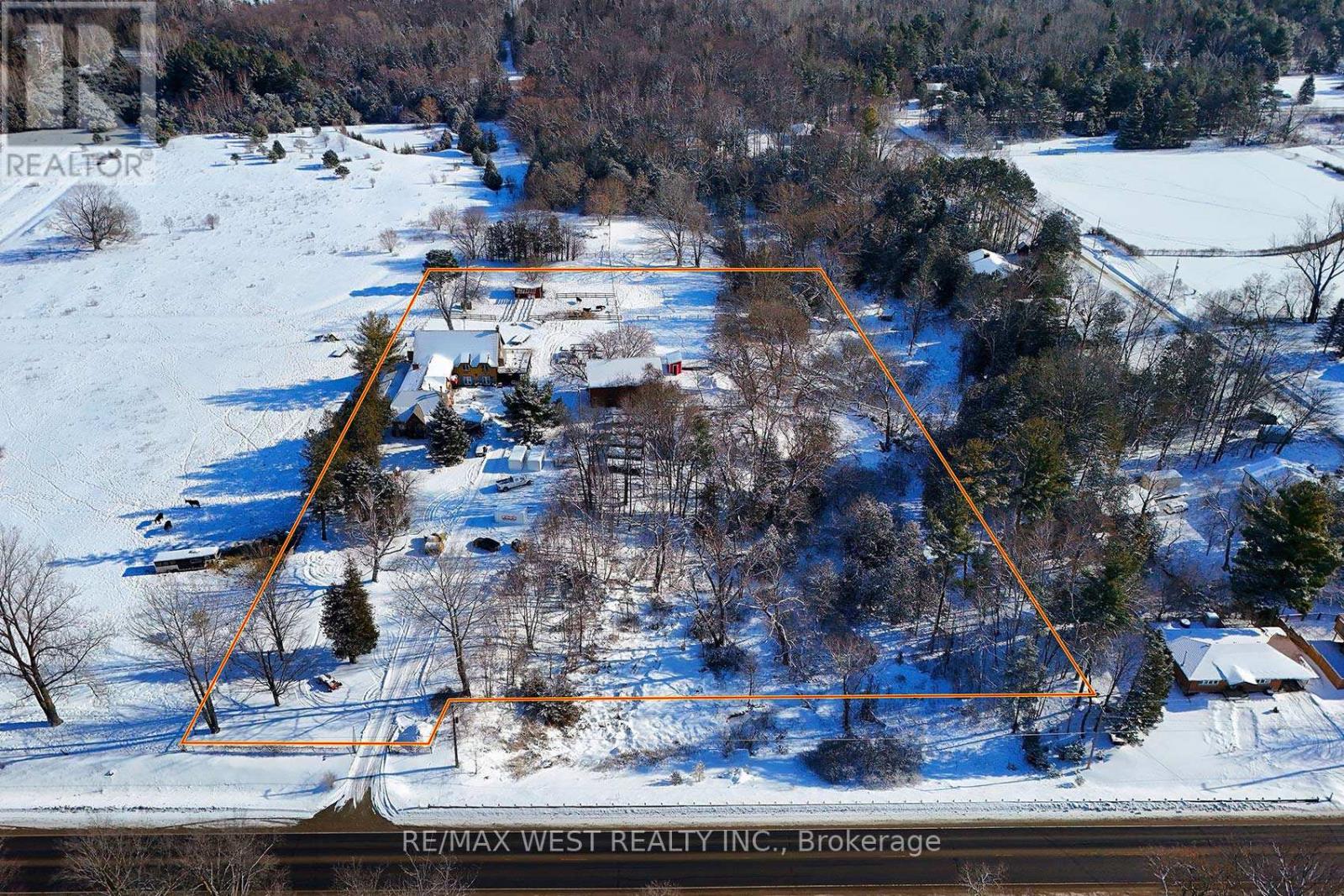 7640 Highway 26 Highway, Clearview, Ontario  L0M 1S0 - Photo 30 - S12129135