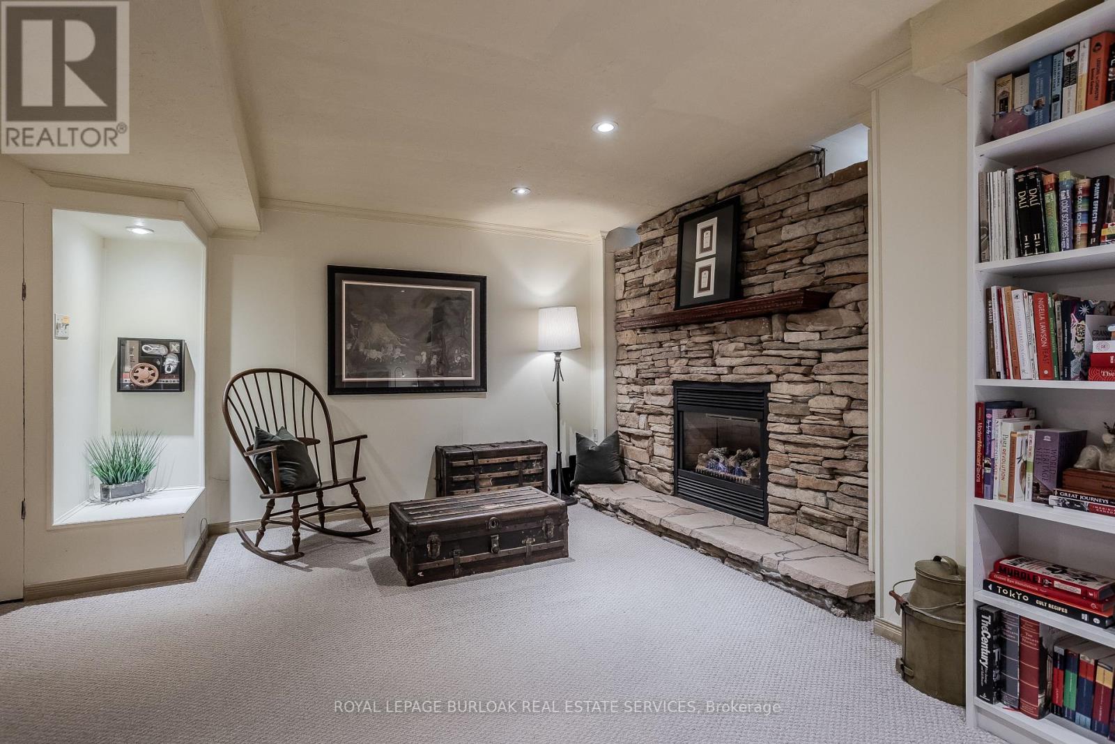 10 - 2022 Atkinson Drive, Burlington (Rose), Ontario  L7M 4H6 - Photo 29 - W12129090