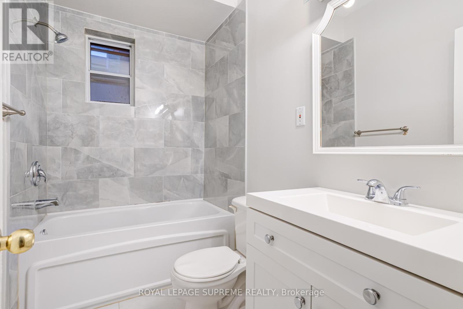 443 Pacific Avenue, Toronto, Ontario  M6P 2R3 - Photo 15 - W12129098
