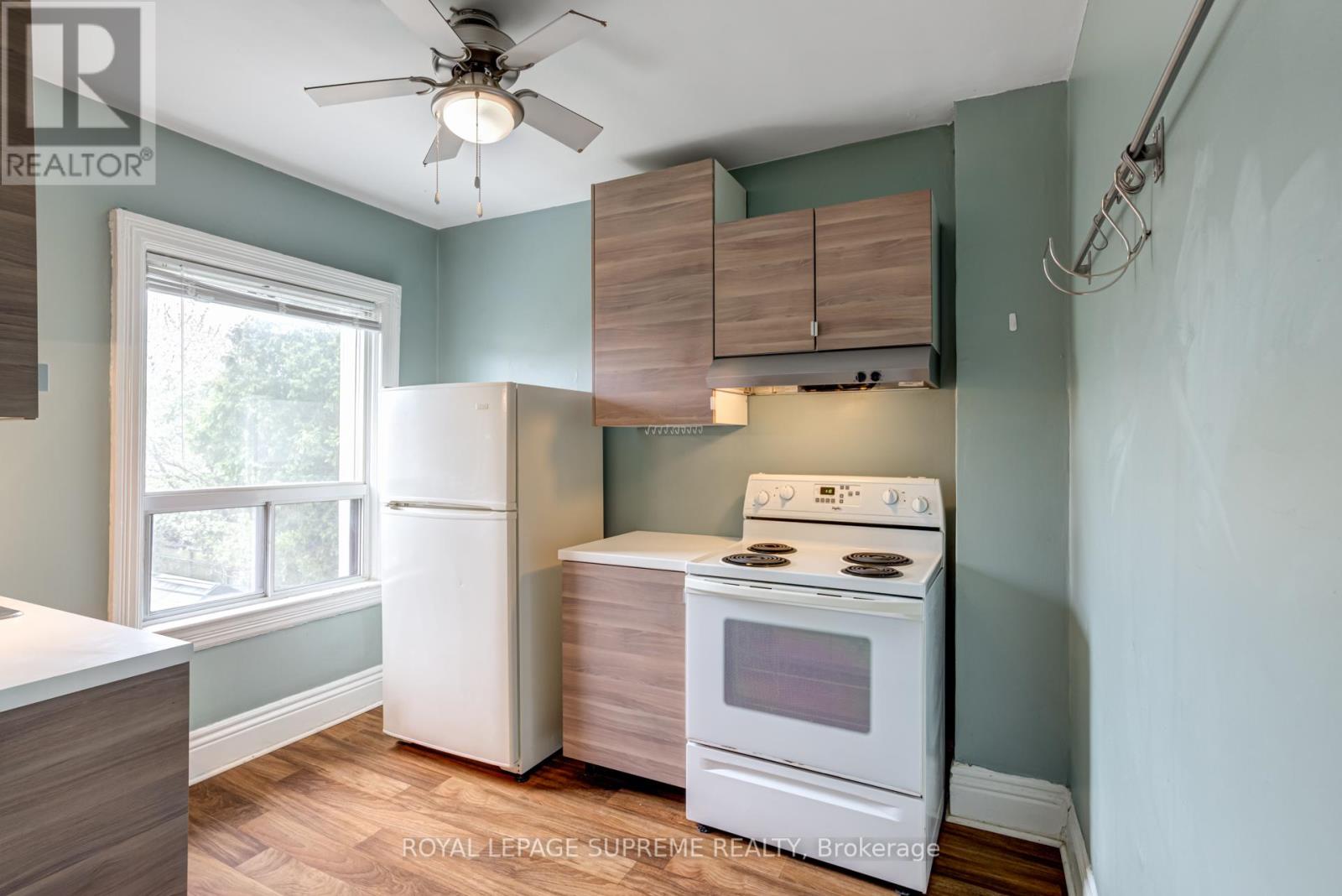 443 Pacific Avenue, Toronto, Ontario  M6P 2R3 - Photo 21 - W12129098