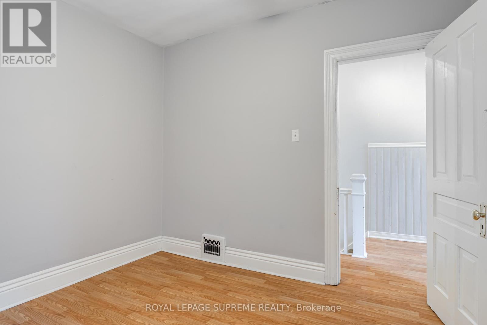 443 Pacific Avenue, Toronto, Ontario  M6P 2R3 - Photo 34 - W12129098